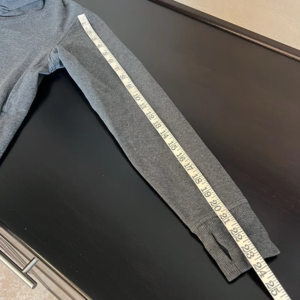 Lululemon On the Double turtleneck pullover sweatshirt, grey, size 4 - Picture 12 of 13